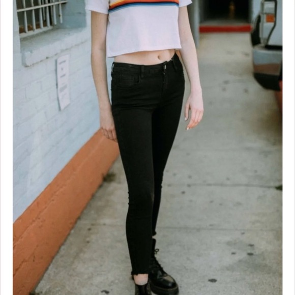 brandy melville melanie jeans - Picture 2 of 4